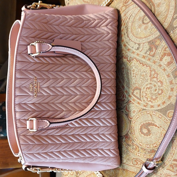 Coach Handbags - Rare Coach Sage Carryall crossbody F73062 Pink quilted leather. great condition.